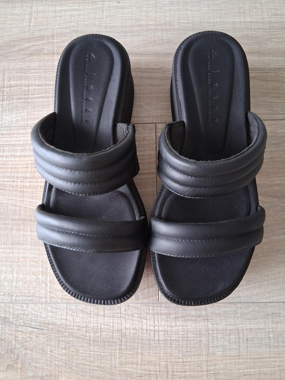 Reef Lofty Lux Hi Black Platform Slide Sandals - Picture 2 of 8